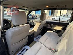 ميتسوبيشي باجيرو